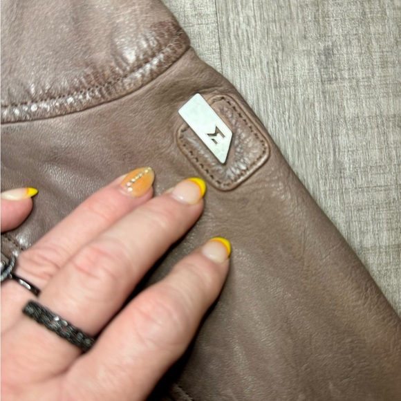 New Mauritius Distressed Leather Brown Y2K 90’s vibe Jacket Size US 8 EU M DE38 - Picture 8 of 16